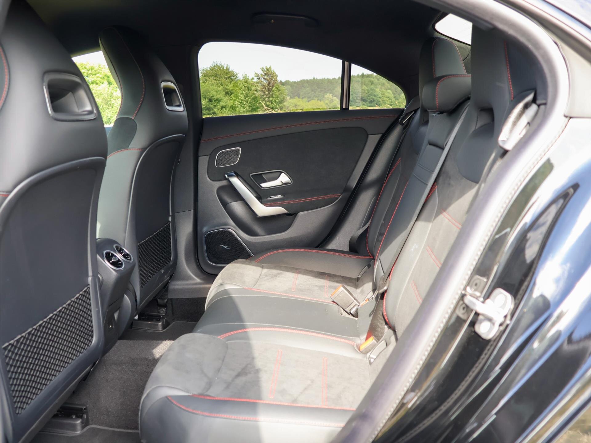 Mercedes-Benz CLA Kupé 1,3 l 120 kw