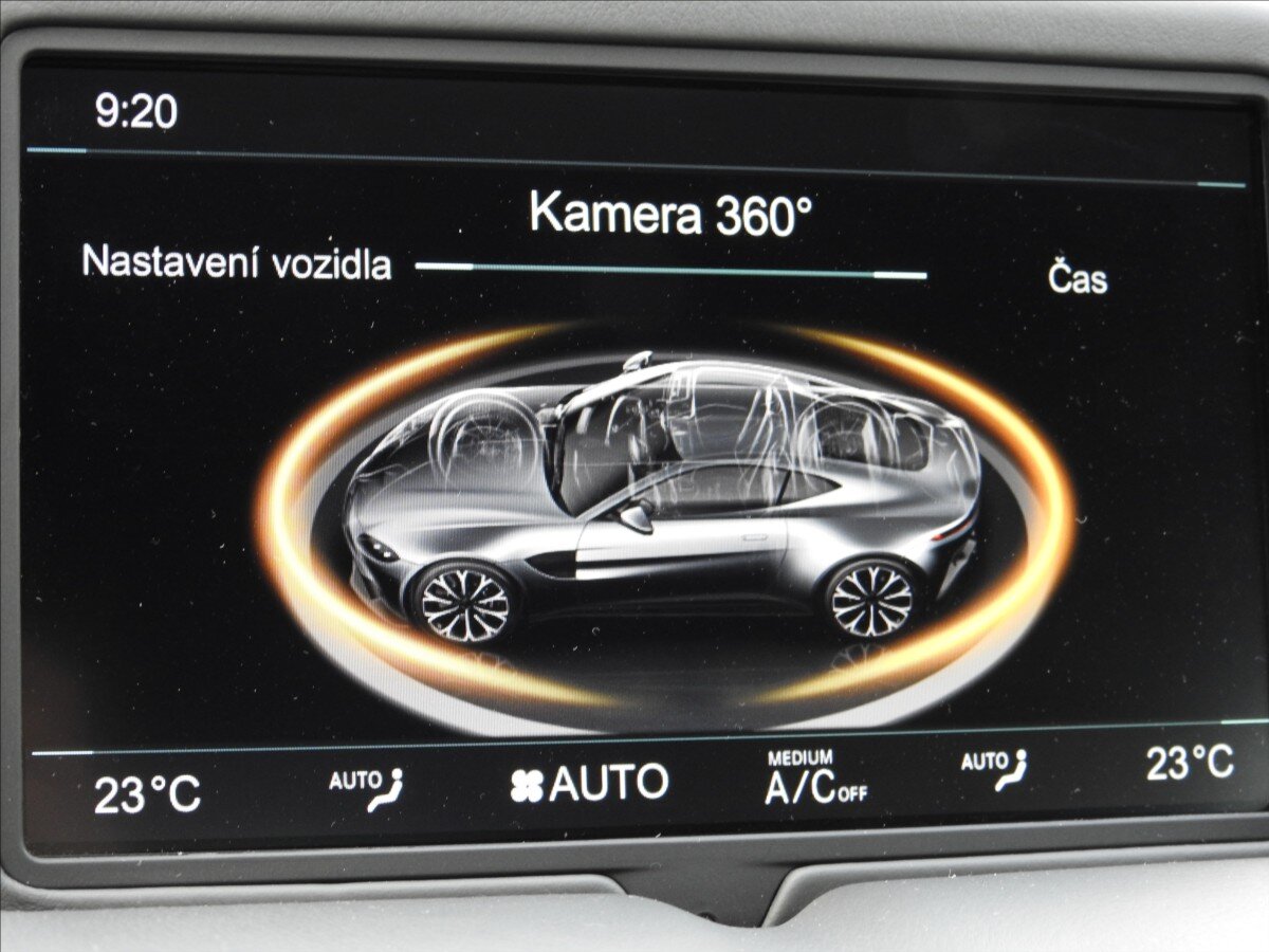 Aston Martin Vantage Kupé 4,0 l 375 kw