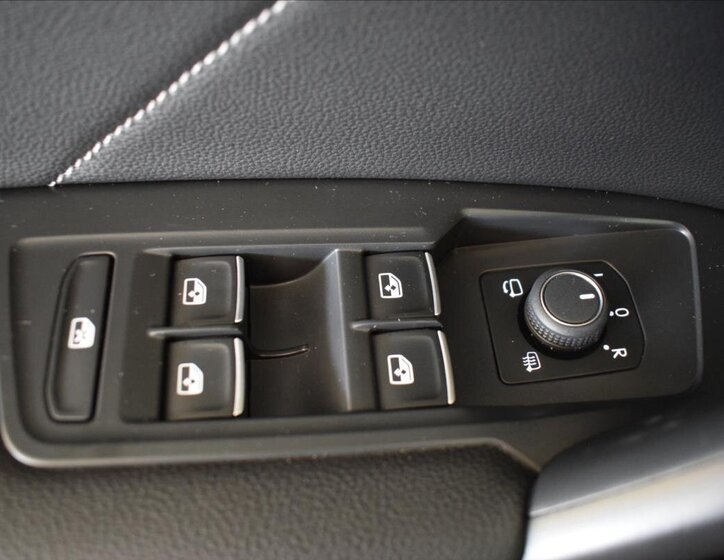 Volkswagen Tiguan SUV / Terénní 2,0 l 110 kw