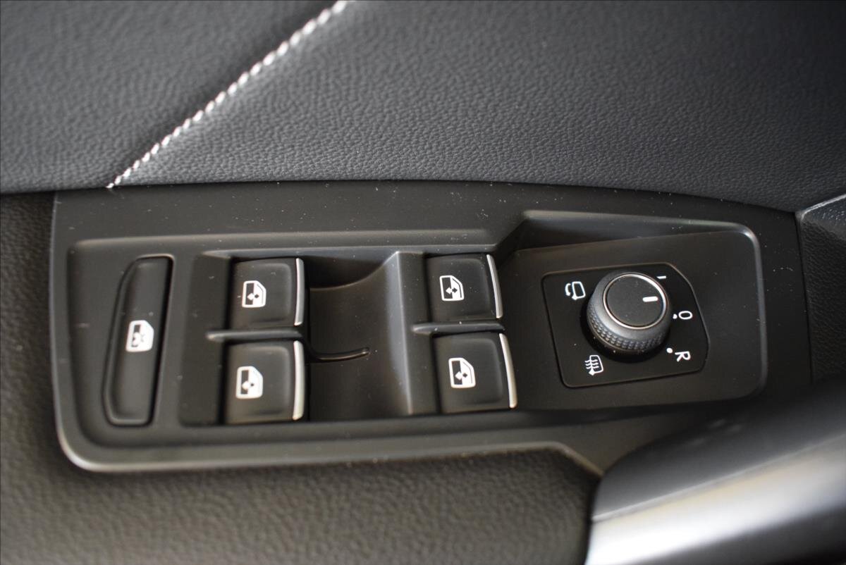 Volkswagen Tiguan SUV / Terénní 2,0 l 110 kw