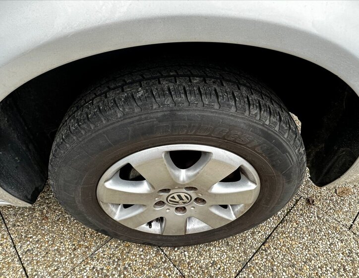 Volkswagen Caravelle 29