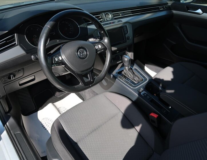 Volkswagen Passat Kombi 2,0 l 110 kw
