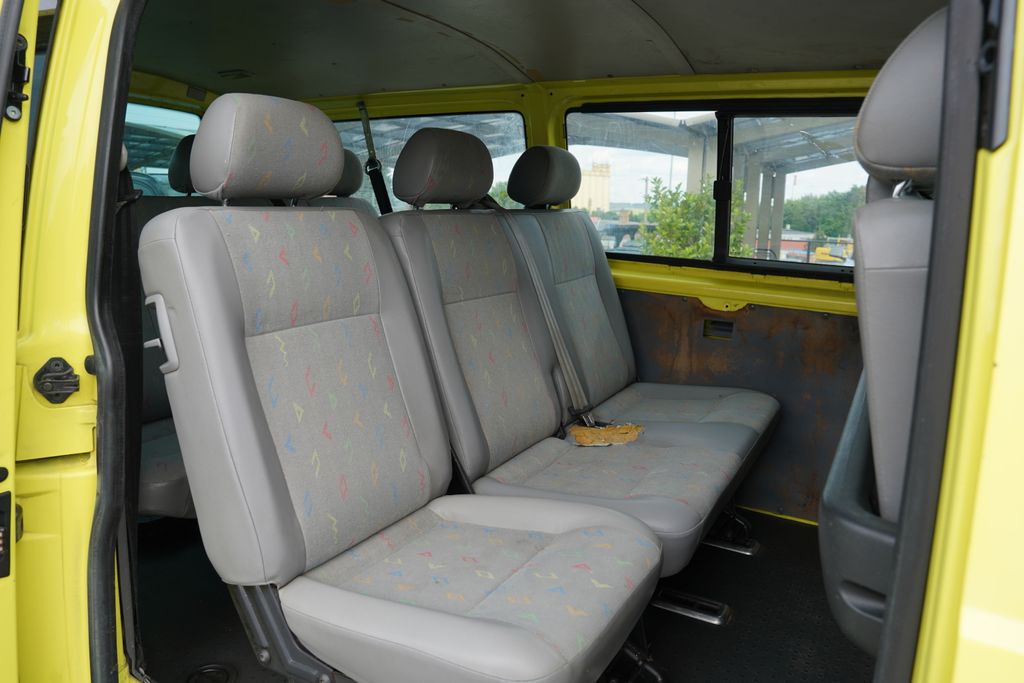 Volkswagen Caravelle