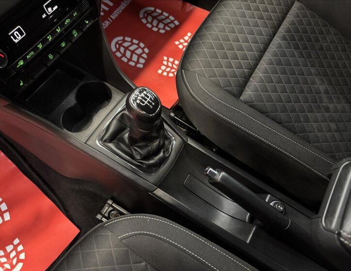 Škoda Rapid Hatchback 1,2 l 66 kw