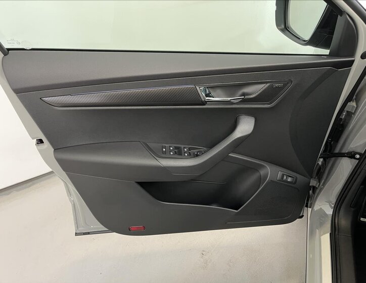 Škoda Karoq SUV 1,5 l 110 kw