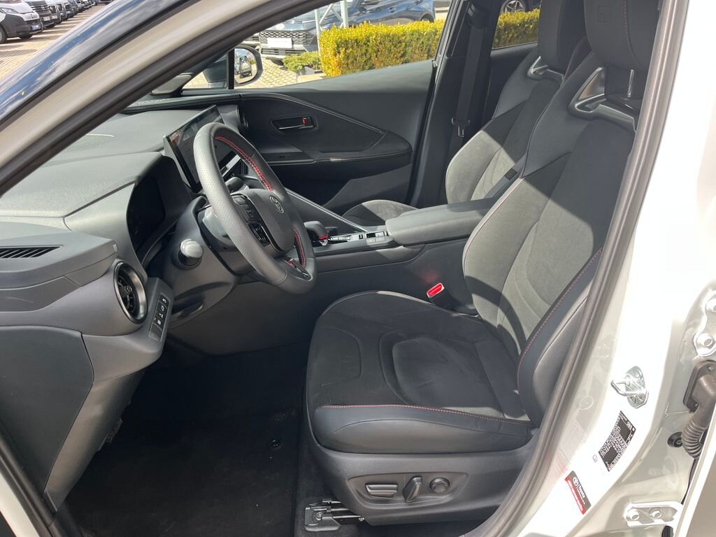 Toyota C-HR SUV / Terénní 2,0 l 145 kw