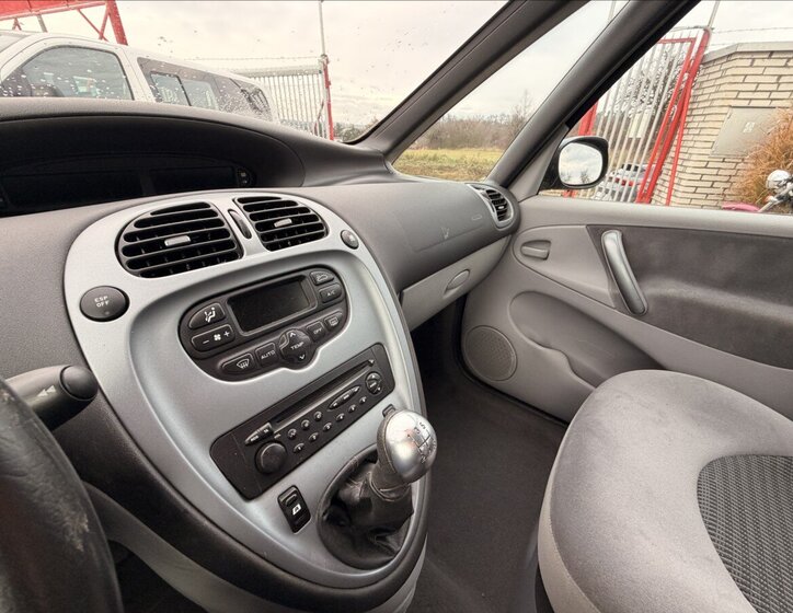 Citroën Xsara Picasso Kombi 1,6 l 80 kw