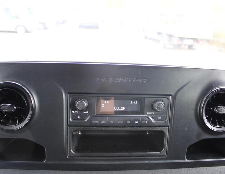 Mercedes-Benz Sprinter 13