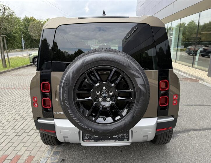 Land Rover Defender SUV / Terénní 3,0 l 147 kw