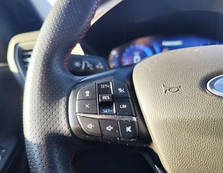 Ford Kuga SUV 1,5 l 110 kw