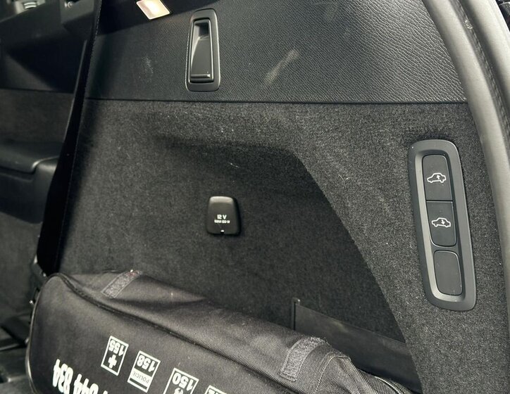 Volvo XC90 SUV / Terénní 2,0 l 173 kw