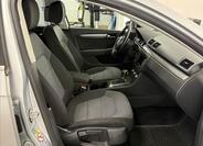 Volkswagen Passat 10