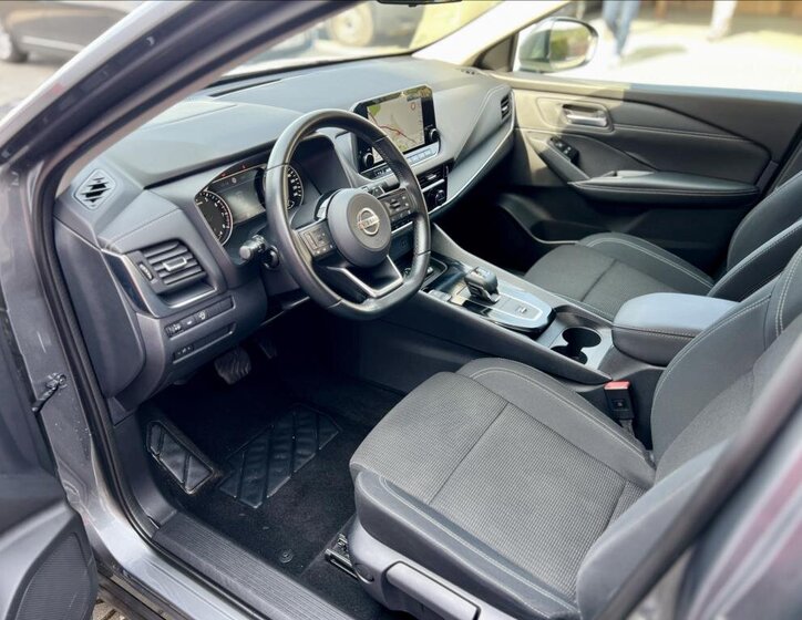 Nissan Qashqai SUV / Terénní 1,3 l 116 kw