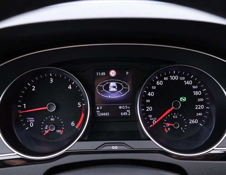 Volkswagen Passat 18