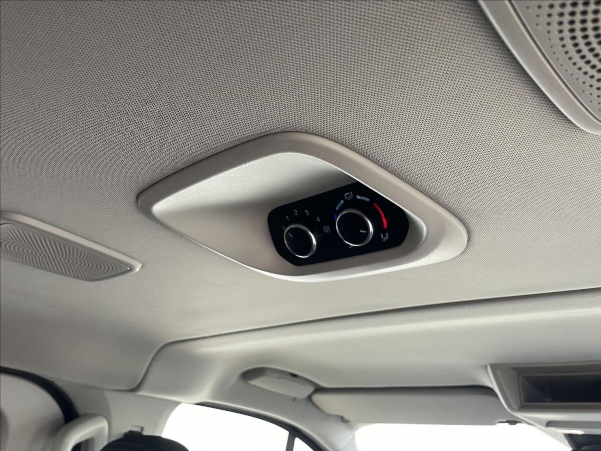 Ford Tourneo Custom MPV 2,0 l 136 kw