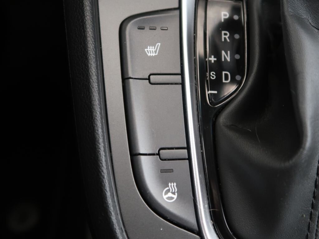 Hyundai Kona SUV / Terénní 1,6 l 77 kw