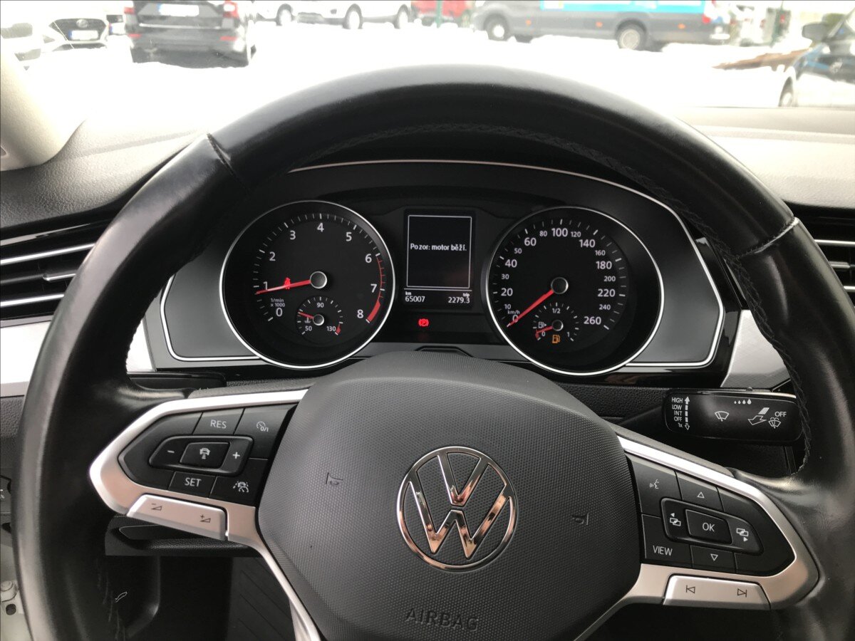 Volkswagen Passat Sedan / Limuzína 1,5 l 110 kw