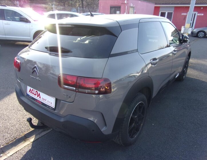 Citroën C4 Cactus Hatchback 1,2 l 81 kw