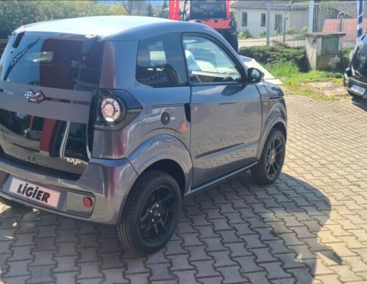 Ligier Ostatní Hatchback 499,0 6 kw