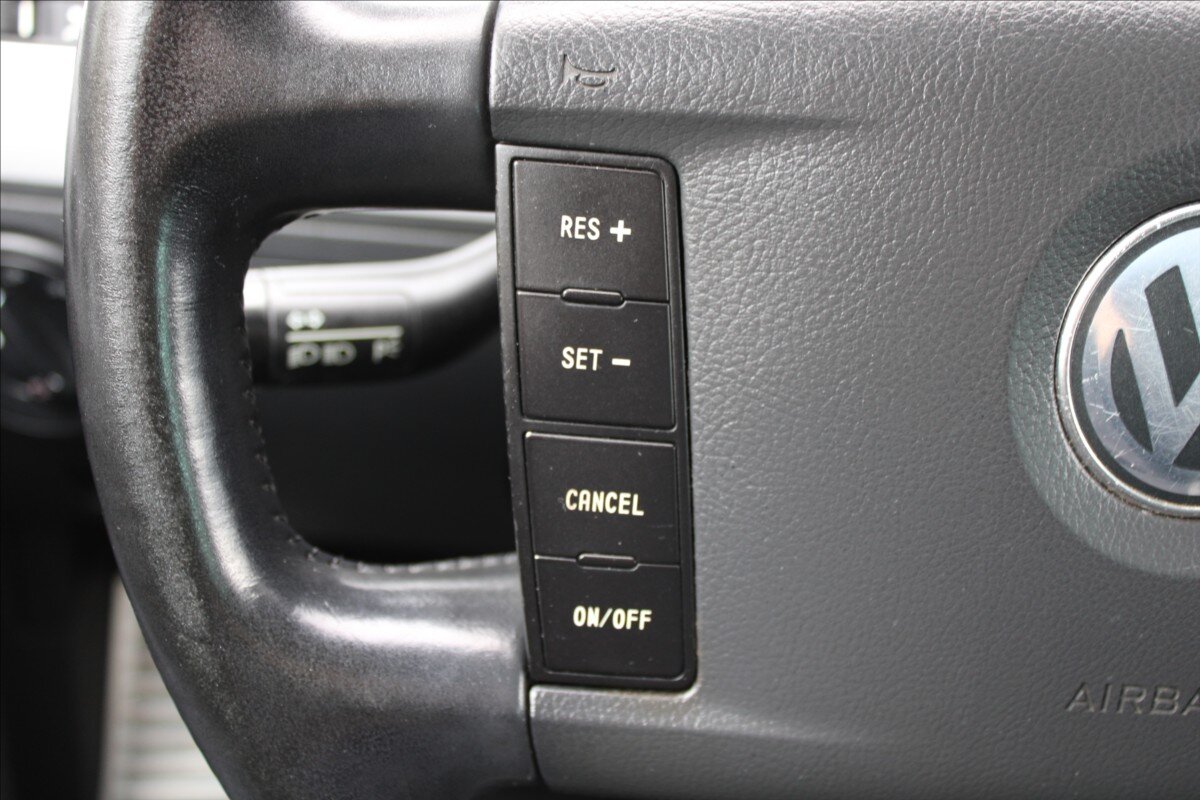 Volkswagen Touareg SUV / Terénní 3,0 l 165 kw