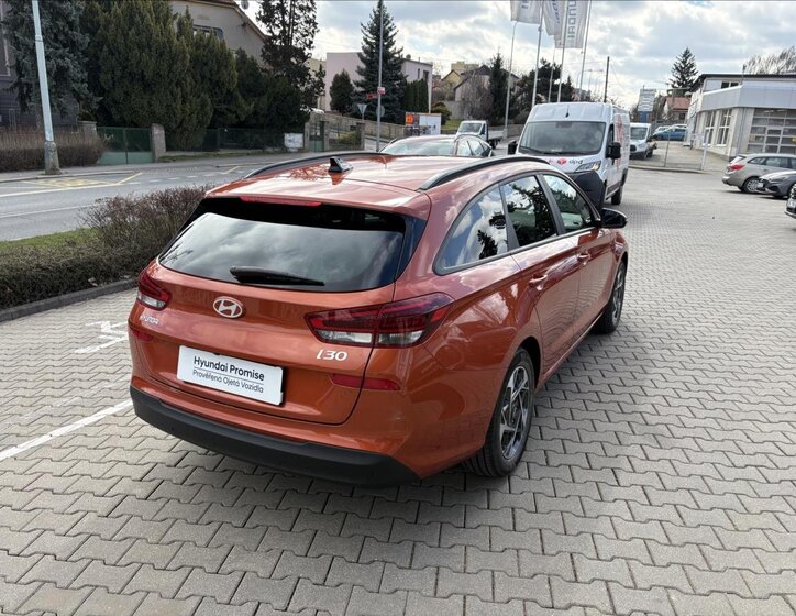 Hyundai i30 Kombi 998,0 74 kw