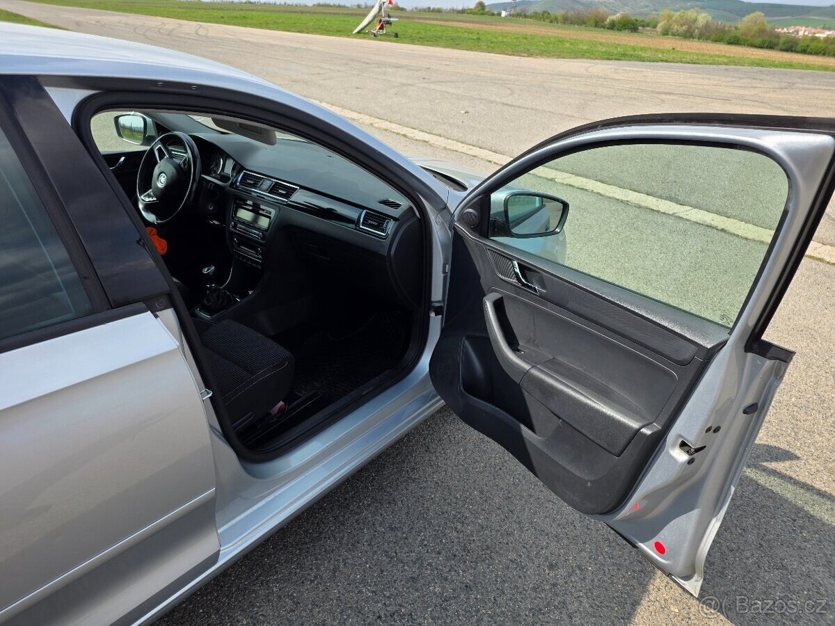 Škoda Rapid Sedan / Limuzína 0,0 77 kw