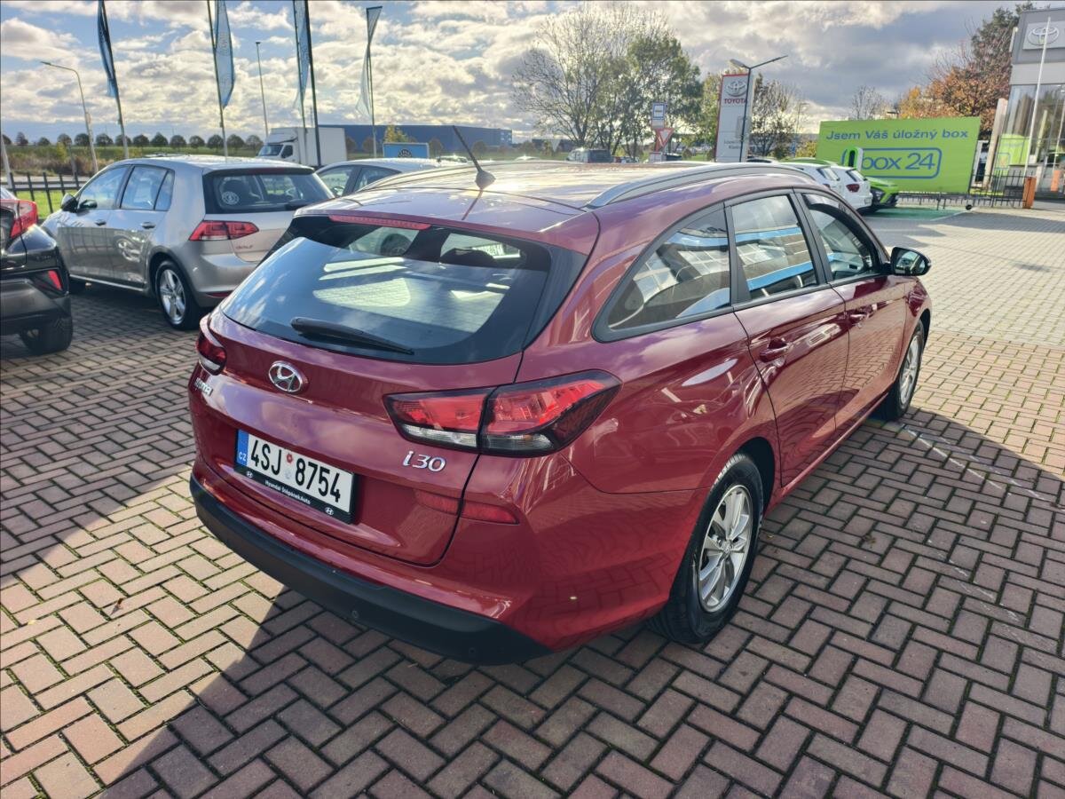 Hyundai i30 Kombi 998,0 88 kw
