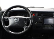 Volkswagen Caravelle Kombi 2,5 l 111 kw