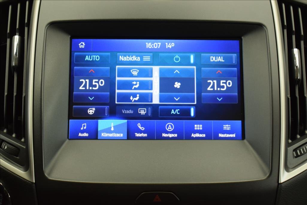 Ford S-MAX MPV 2,0 l 110 kw