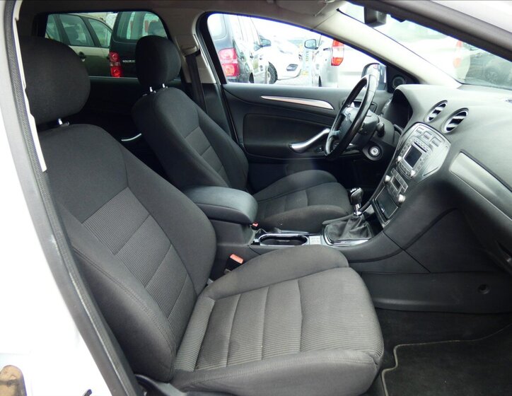 Ford Mondeo Kombi 2,0 l 103 kw