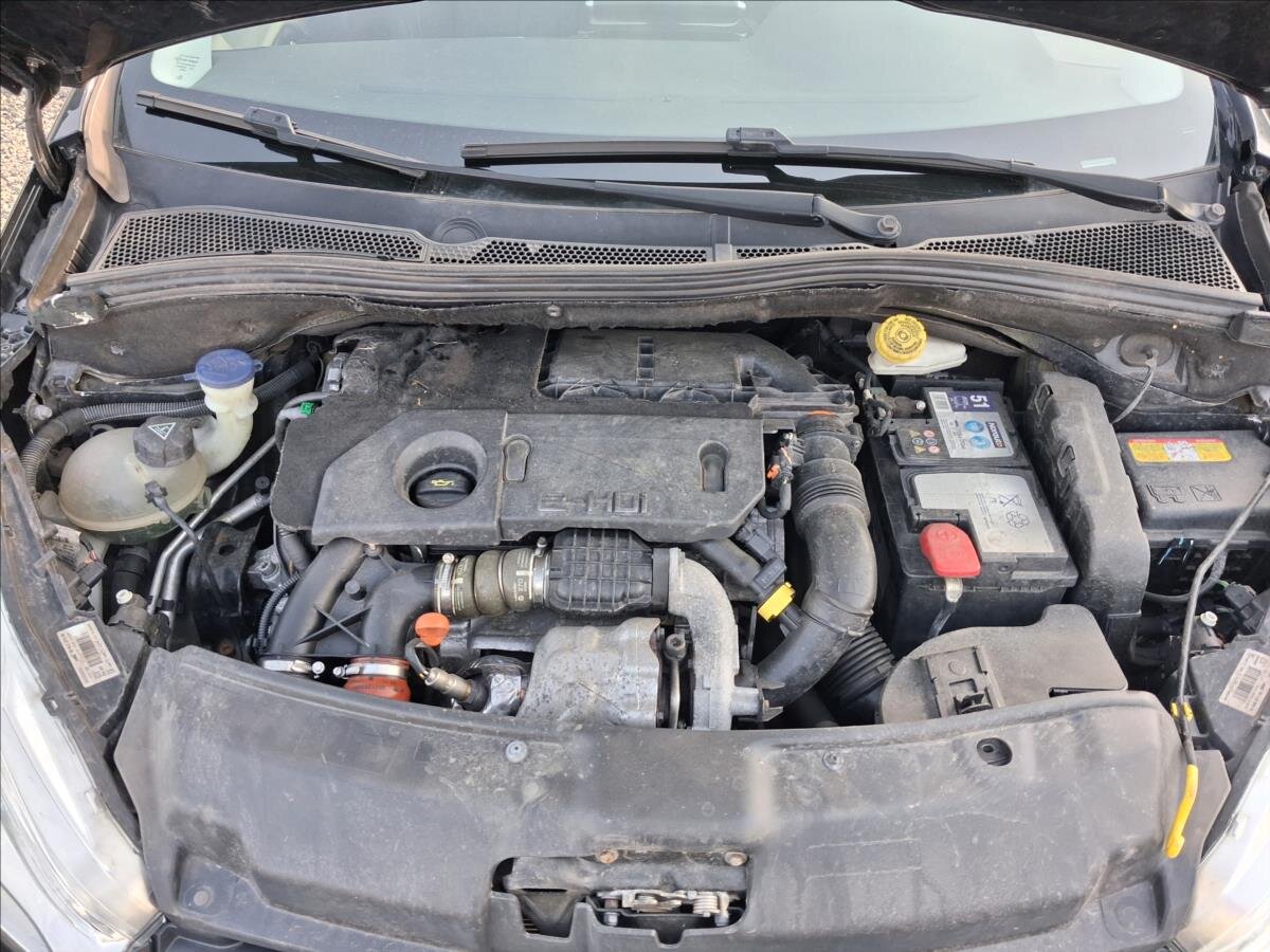 Peugeot 208 Hatchback 1,6 l 84 kw