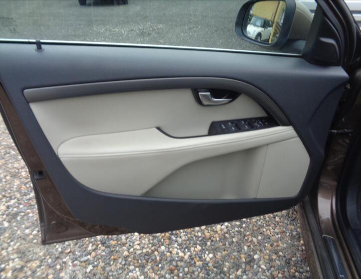 Volvo V70 14
