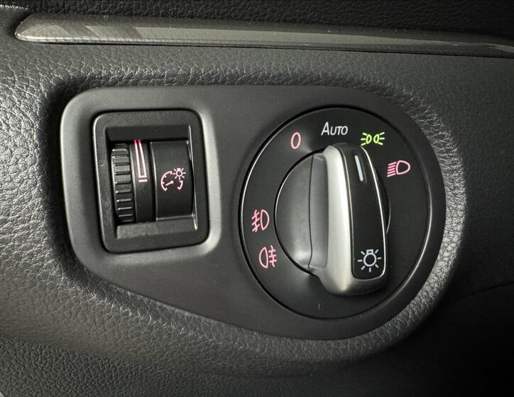 Volkswagen Sharan MPV 2,0 l 110 kw