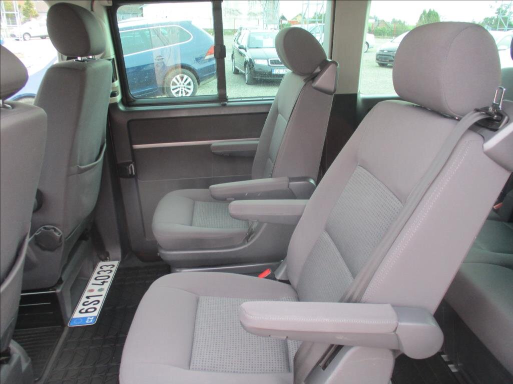 Volkswagen Multivan VAN / Minibus 2,5 l 96 kw