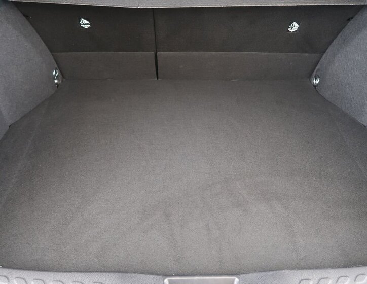 Toyota C-HR SUV 2,0 l 112 kw