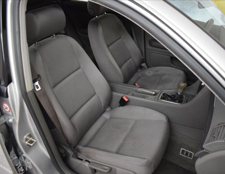Audi A4 Sedan / Limuzína 2,0 l 96 kw
