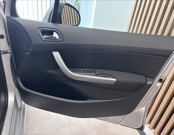 Peugeot 308 Kombi 1,6 l 88 kw