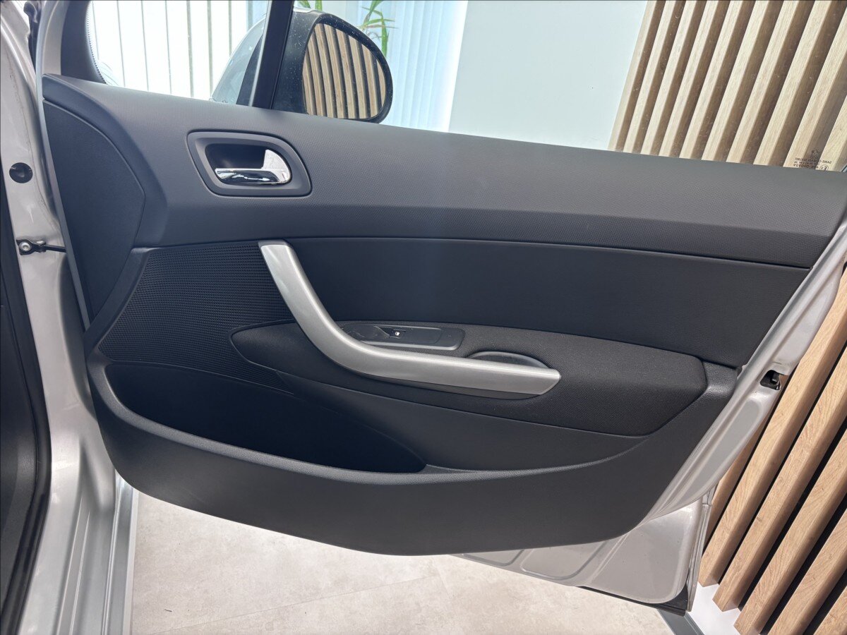 Peugeot 308 Kombi 1,6 l 88 kw