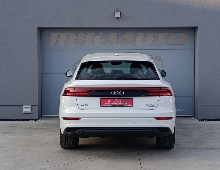 Audi Q8 SUV / Terénní 3,0 l 210 kw
