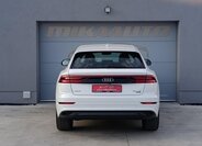 Audi Q8 SUV / Terénní 3,0 l 210 kw