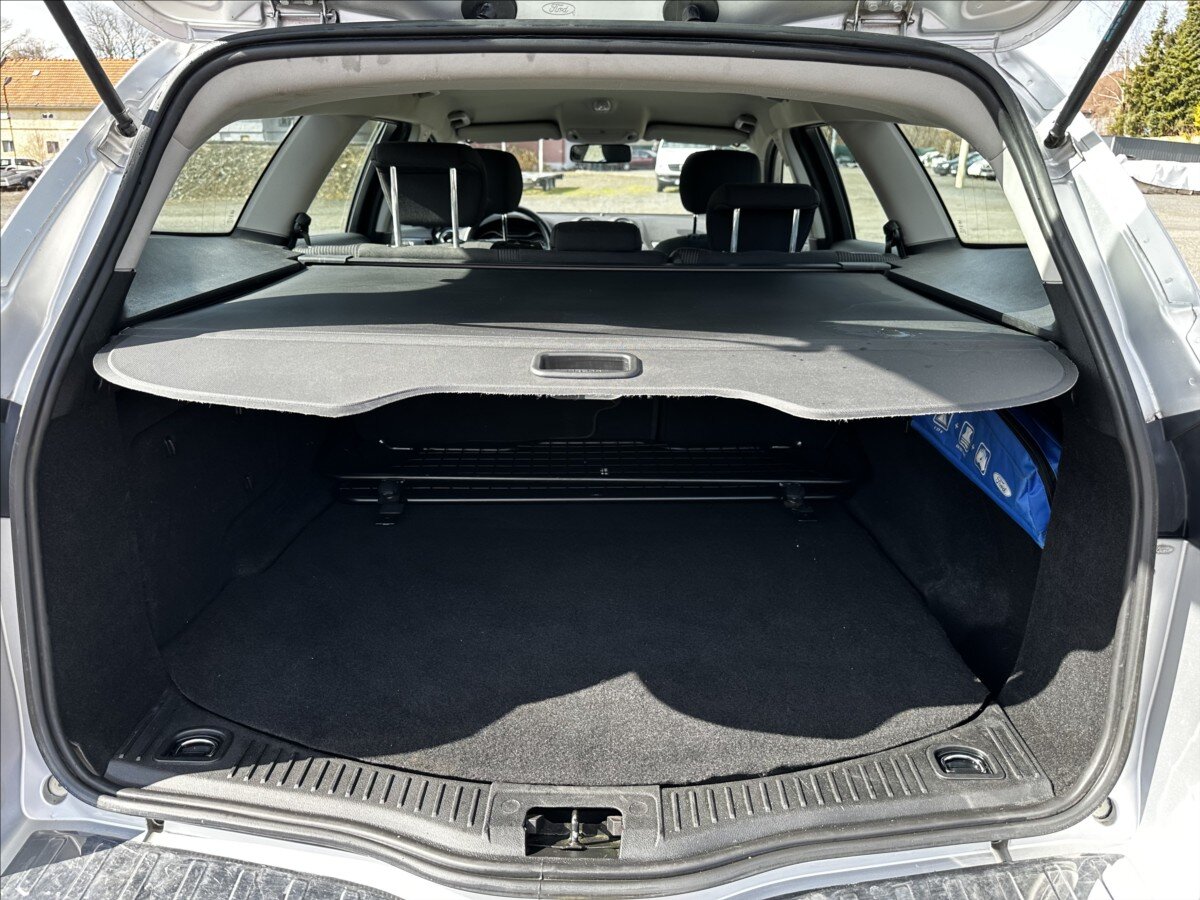 Ford Mondeo Kombi 2,0 l 103 kw