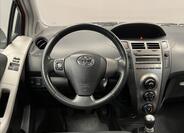 Toyota Yaris 5