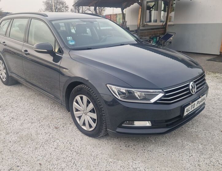 Volkswagen Passat 1