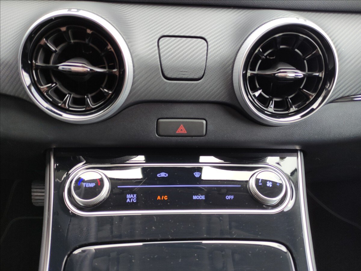 Dongfeng T5 EVO SUV / Terénní 1,5 l 130 kw