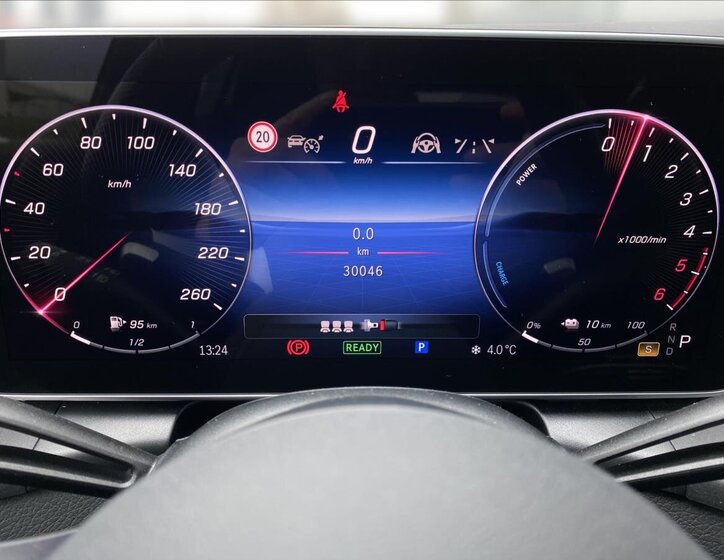 Mercedes-Benz GLC SUV 2,0 l 145 kw