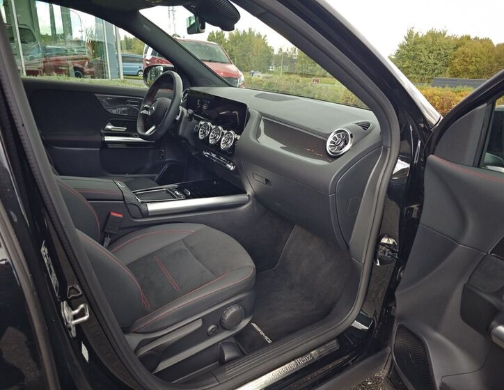 Mercedes-Benz GLA 15