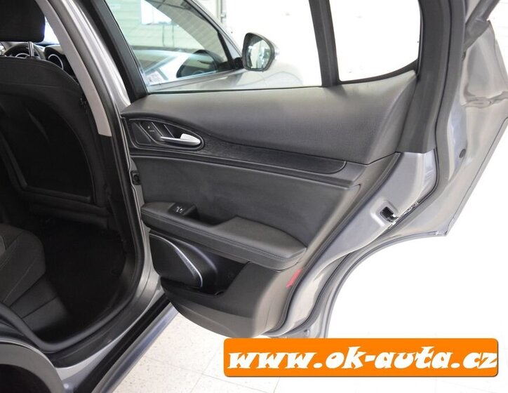 Alfa Romeo Stelvio SUV 0,0 150 kw