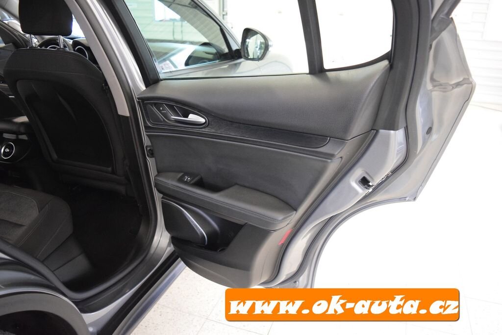 Alfa Romeo Stelvio SUV 0,0 150 kw