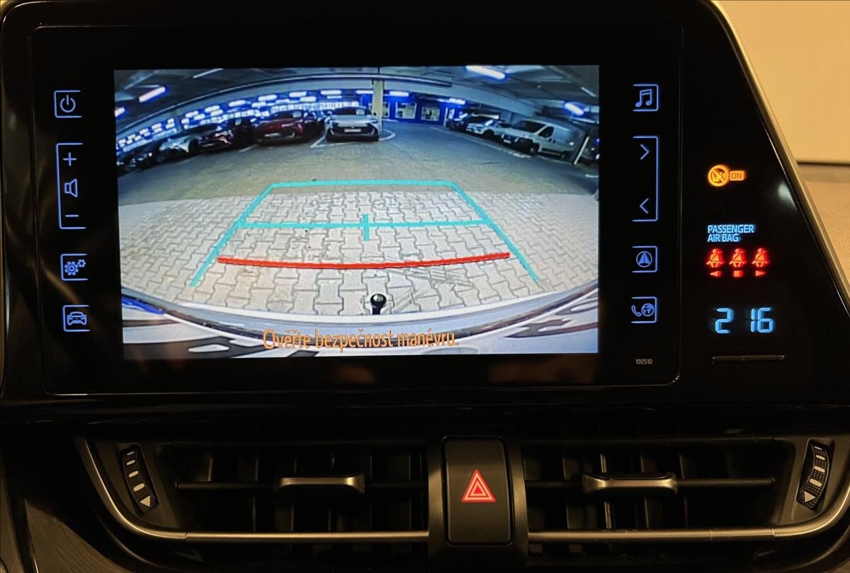 Toyota C-HR Hatchback 1,8 l 72 kw