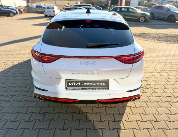 KIA ProCeed Liftback 1,6 l 150 kw